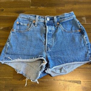 Levi’s 501 Cut Off Shorts Blue Button Fly size 25 Daisy High Rise Distressed